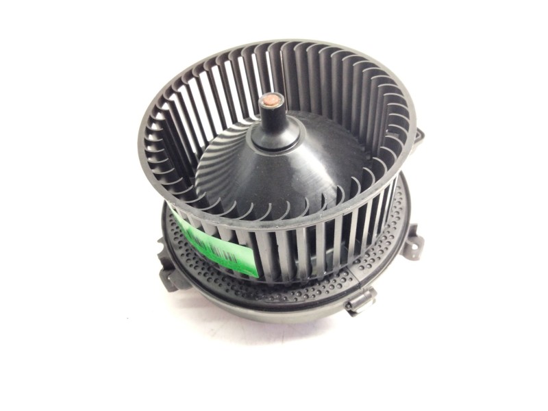 Recambio de motor calefaccion para opel astra k lim. 5türig referencia OEM IAM F011500116  