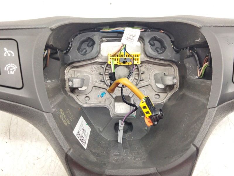 Recambio de volante para opel astra k lim. 5türig referencia OEM IAM 39005382  