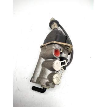 Recambio de valvula aire para iveco eurocargo 150 e 18 referencia OEM IAM DPM85AX 04841087 VALVULA FRENO MANO