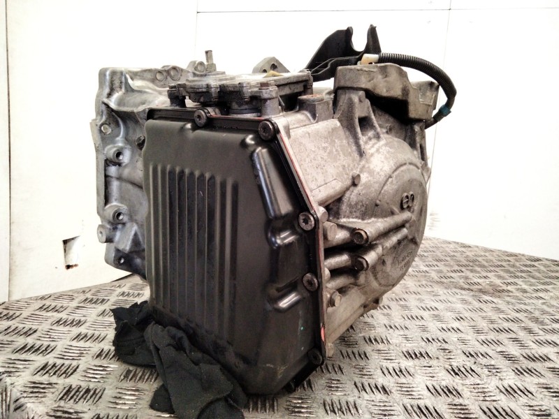 Recambio de caja cambios para volvo s80 berlina d5 momentum referencia OEM IAM 30681296  