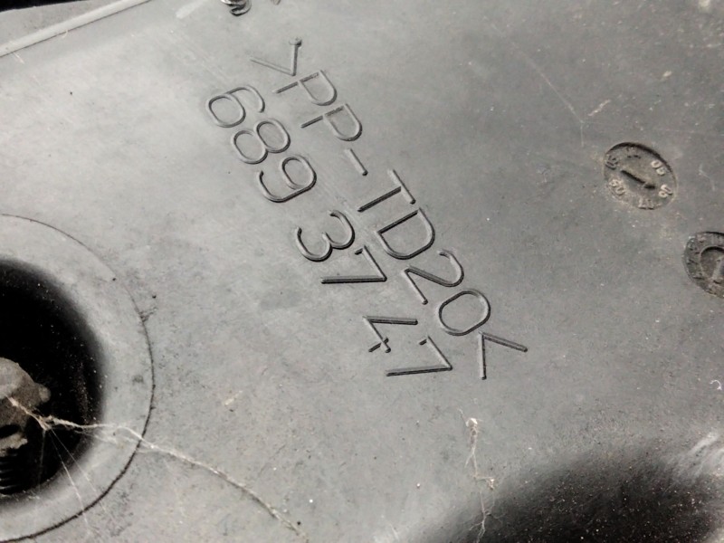 Recambio de caja filtro de aire para volvo s80 berlina d5 momentum referencia OEM IAM 6893747  