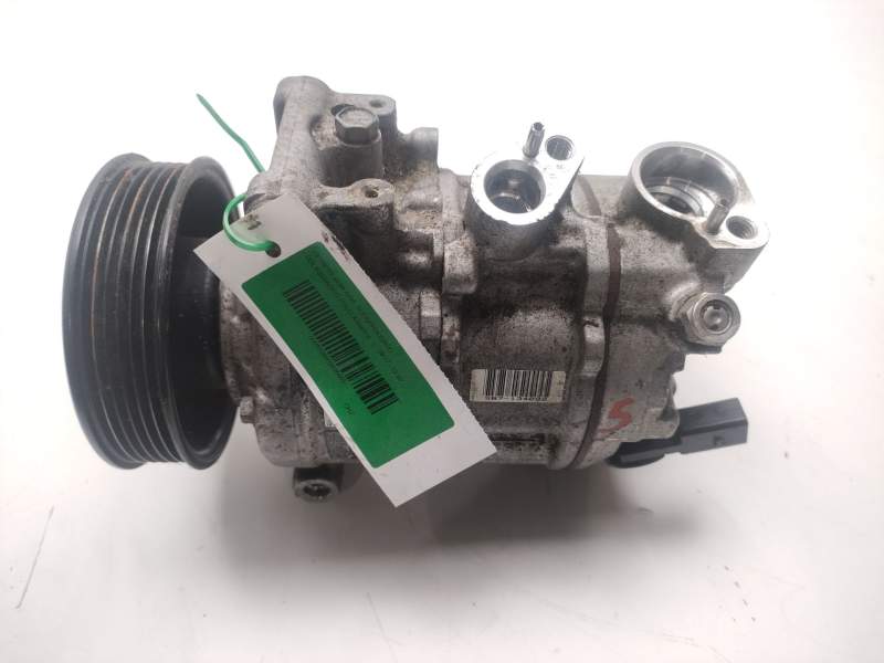 Recambio de compresor aire acondicionado para volkswagen polo advance referencia OEM IAM  5Q0816803D 