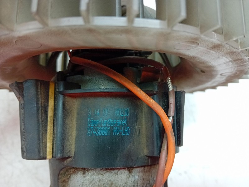 Recambio de motor calefaccion para skoda fabia (5j2 ) 1.2 referencia OEM IAM X7430001  