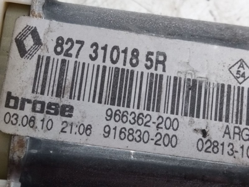 Recambio de elevalunas trasero izquierdo para renault megane iii berlina 5 p authentique referencia OEM IAM 827310185R  