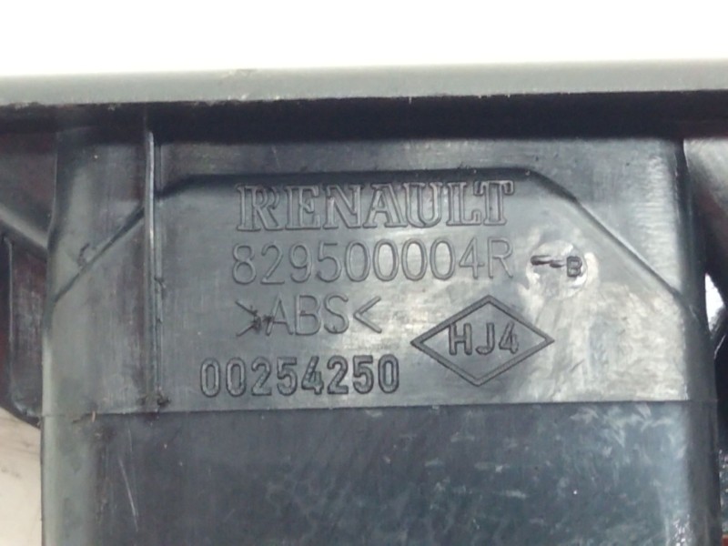 Recambio de mando elevalunas trasero derecho para renault megane iii berlina 5 p authentique referencia OEM IAM 839500004R  