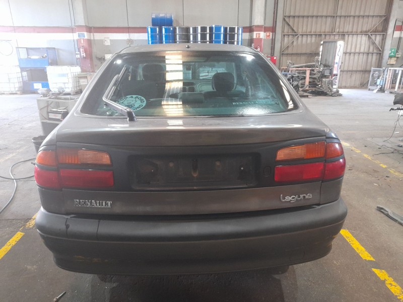 renault laguna (b56) del año 2000