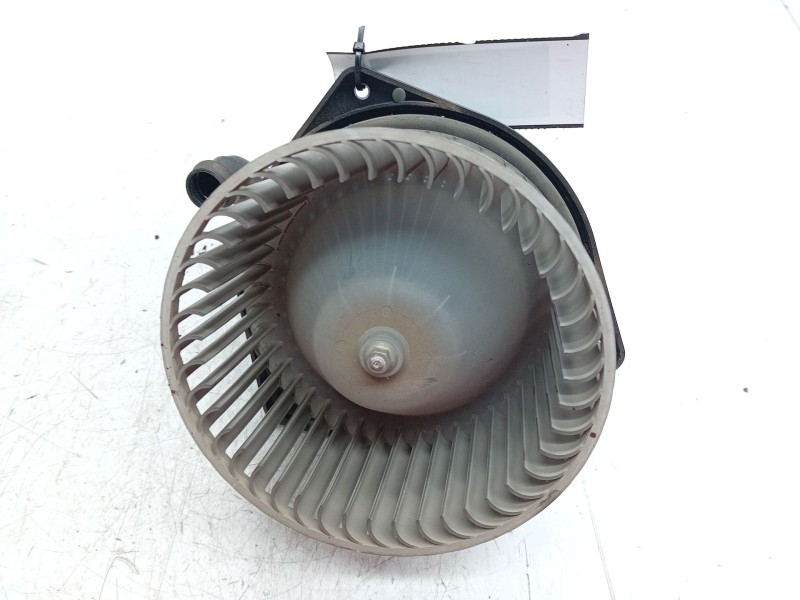 Recambio de motor calefaccion para daewoo kalos 1.4 cat referencia OEM IAM 4051026  