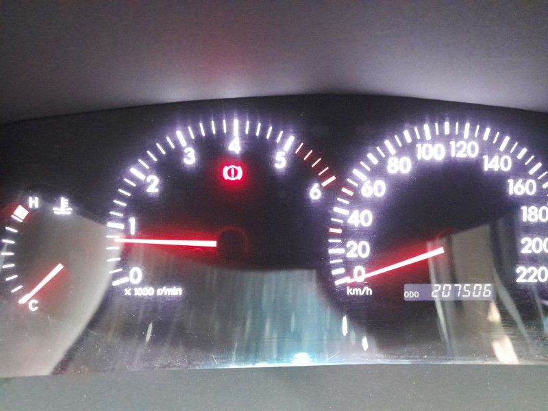 toyota corolla (e12) del año 2005