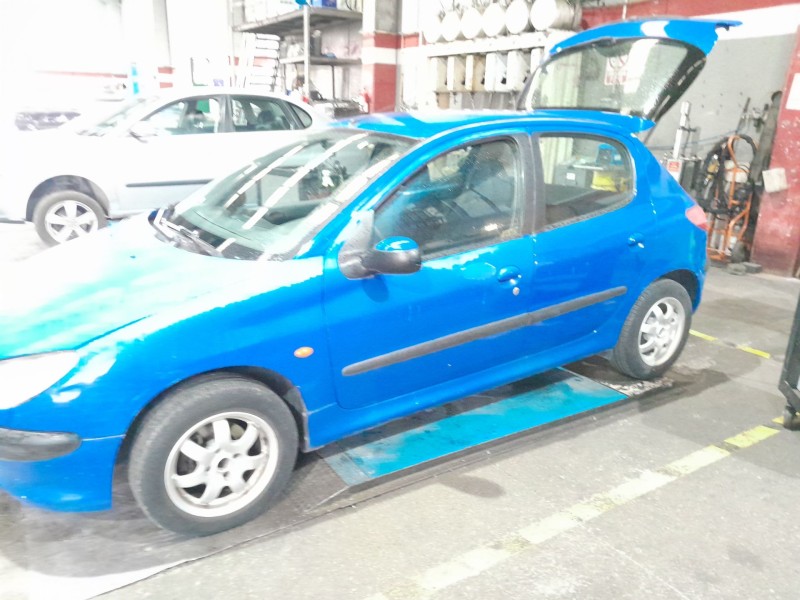 peugeot 206 berlina del año 1999
