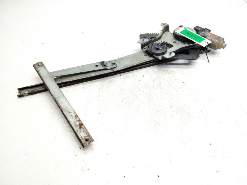 Recambio de elevalunas delantero derecho para daewoo kalos 1.4 cat referencia OEM IAM 96541738  