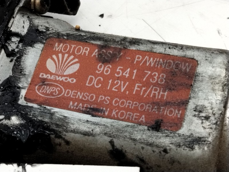 Recambio de elevalunas delantero derecho para daewoo kalos 1.4 cat referencia OEM IAM 96541738  