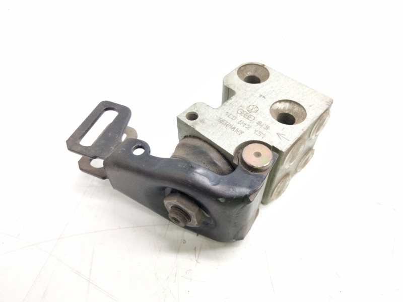 Recambio de repartidor de freno para seat leon (1m1) referencia OEM IAM 1C0612151  