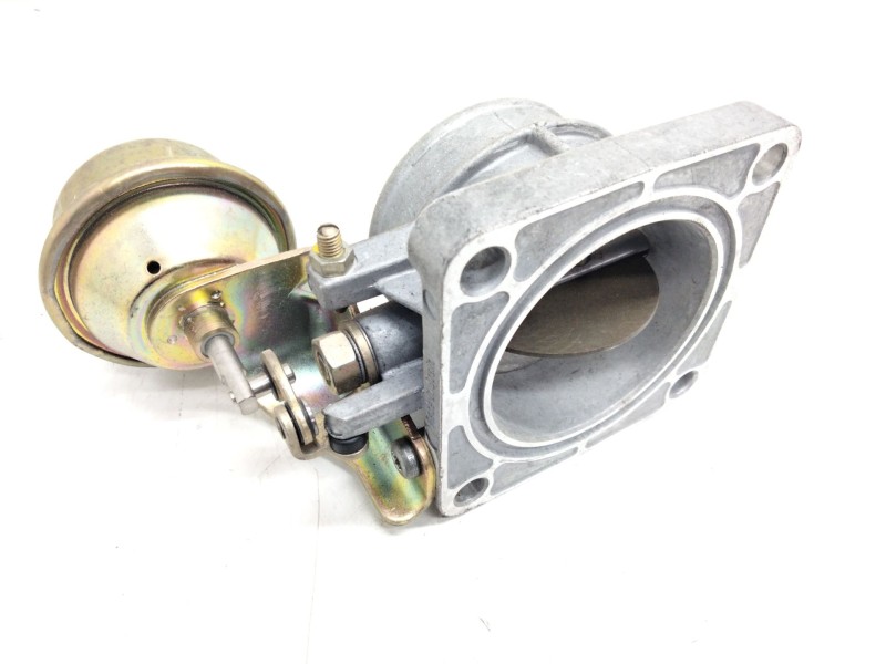 Recambio de cuerpo de mariposa para nissan serena (c23m) referencia OEM IAM 71425403  