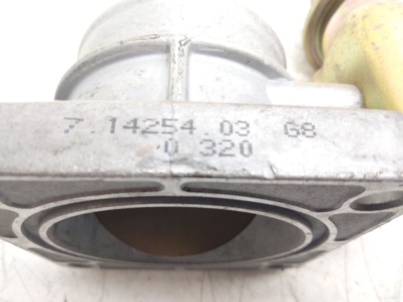 Recambio de cuerpo de mariposa para nissan serena (c23m) referencia OEM IAM 71425403  