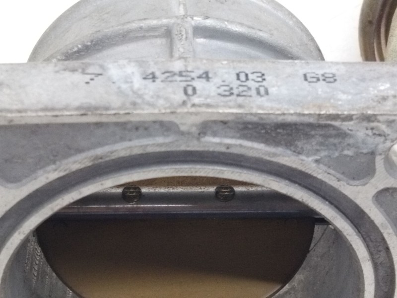 Recambio de cuerpo de mariposa para nissan serena (c23m) referencia OEM IAM 71425403  