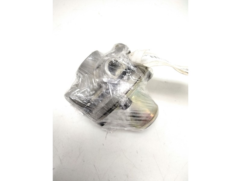 Recambio de valvula limitador para scania serie 4 124 referencia OEM IAM 4750090220 WABCO 4750090220