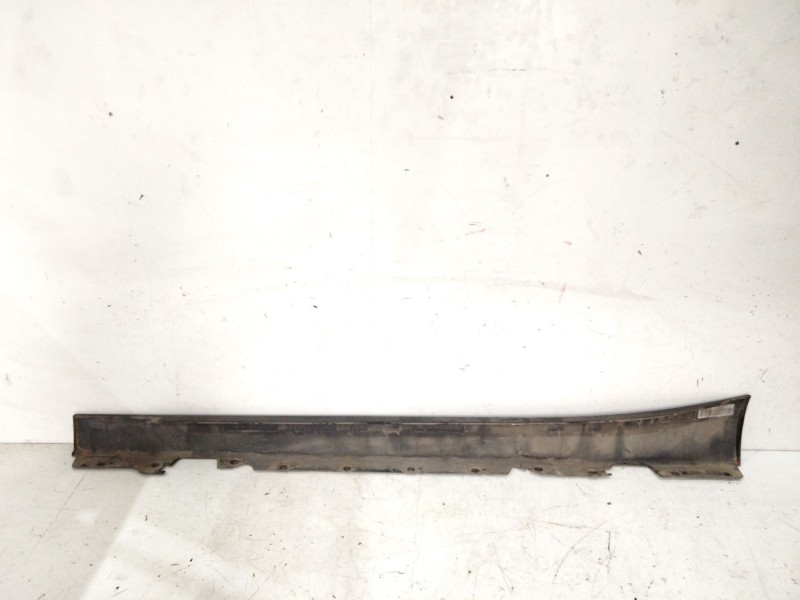 Recambio de talonera derecha para bmw serie 1 lim. (f20/f21) referencia OEM IAM   