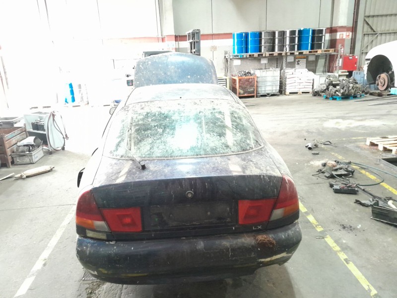 mitsubishi carisma berina 5 (da0) del año 1998