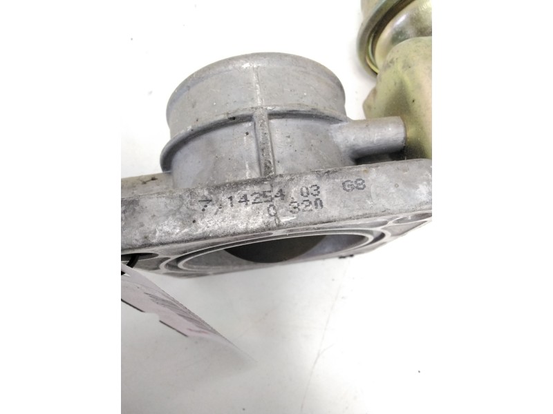 Recambio de cuerpo de mariposa para nissan almera (n15) 2.0 diesel referencia OEM IAM 71425403G8 CARBURIBAR 