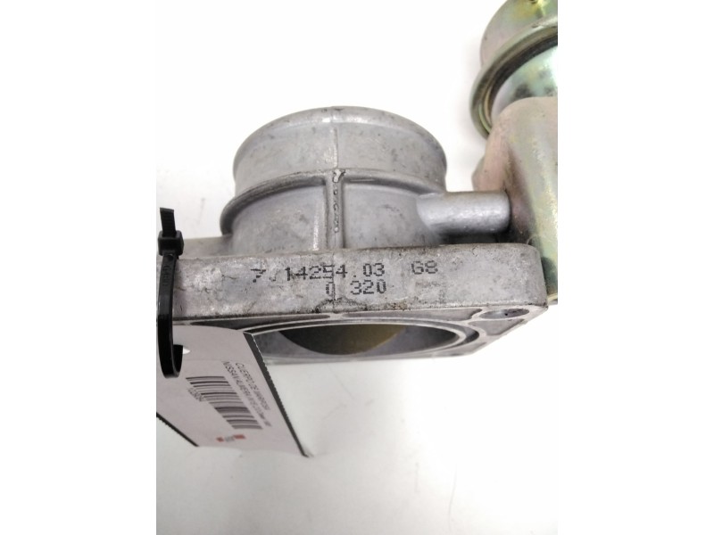 Recambio de cuerpo de mariposa para nissan almera (n15) 2.0 diesel referencia OEM IAM 71425403G8 CARBURIBAR 