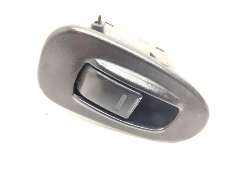 Recambio de mando elevalunas delantero derecho para kia sephia ll 1.5 cat referencia OEM IAM 4735101000  