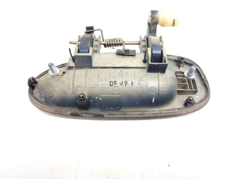 Recambio de maneta exterior trasera derecha para kia sephia ll 1.5 cat referencia OEM IAM OK24172410  