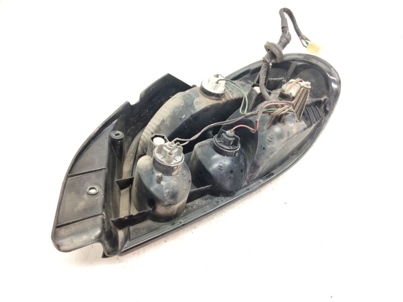 Recambio de piloto trasero izquierdo para kia sephia ll 1.5 cat referencia OEM IAM   