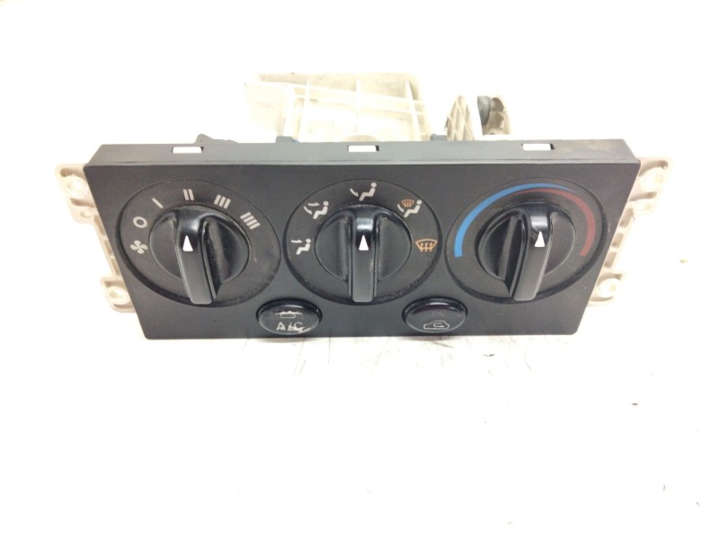 Recambio de mando calefaccion / aire acondicionado para kia sephia ll 1.5 cat referencia OEM IAM   