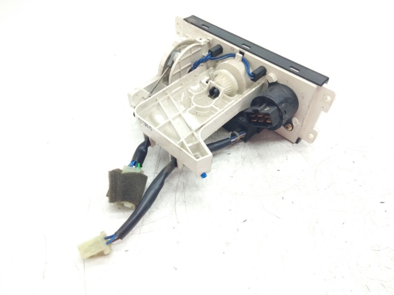 Recambio de mando calefaccion / aire acondicionado para kia sephia ll 1.5 cat referencia OEM IAM   