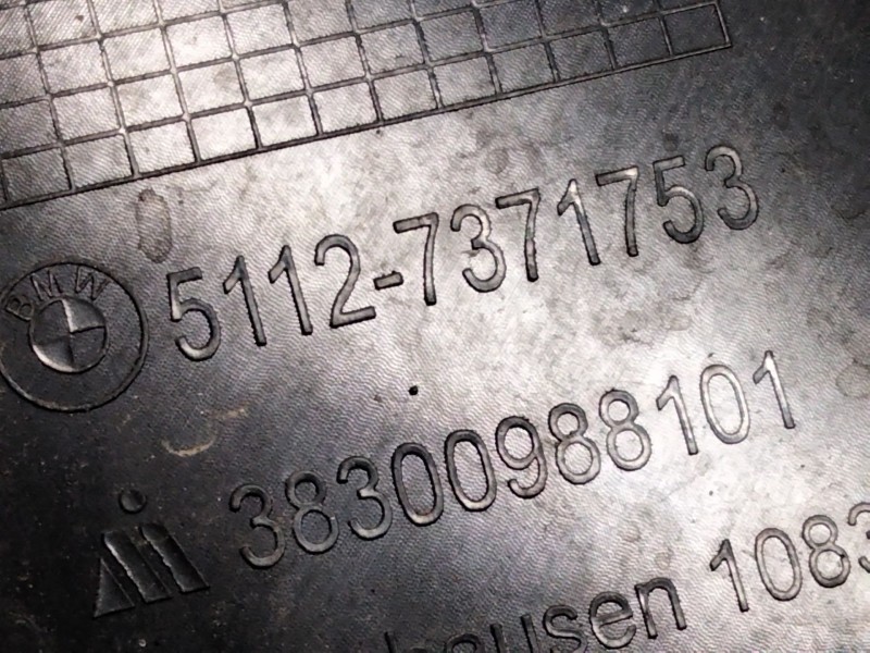 Recambio de soporte paragolpes trasero izquierda para bmw serie 1 lim. (f20/f21) referencia OEM IAM 51137371753  