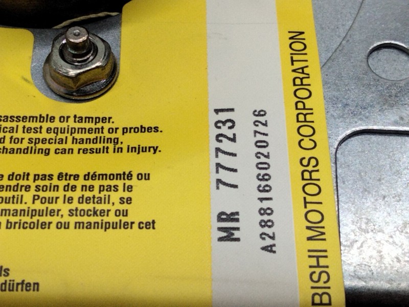 Recambio de airbag delantero izquierdo para mitsubishi carisma berina 5 (da0) 1.8 16v cat referencia OEM IAM 777231  