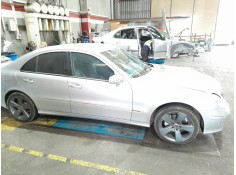 mercedes clase e (w211) berlina del año 2005 2