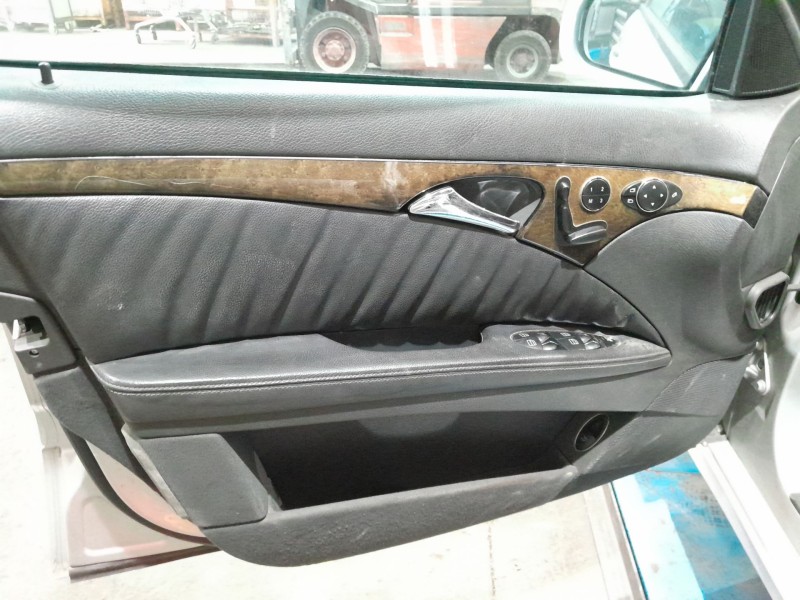 mercedes clase e (w211) berlina del año 2005