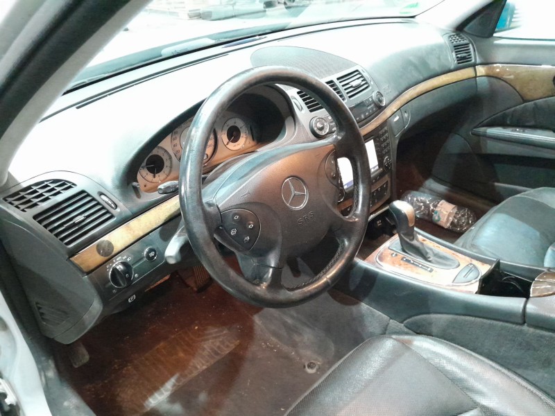 mercedes clase e (w211) berlina del año 2005