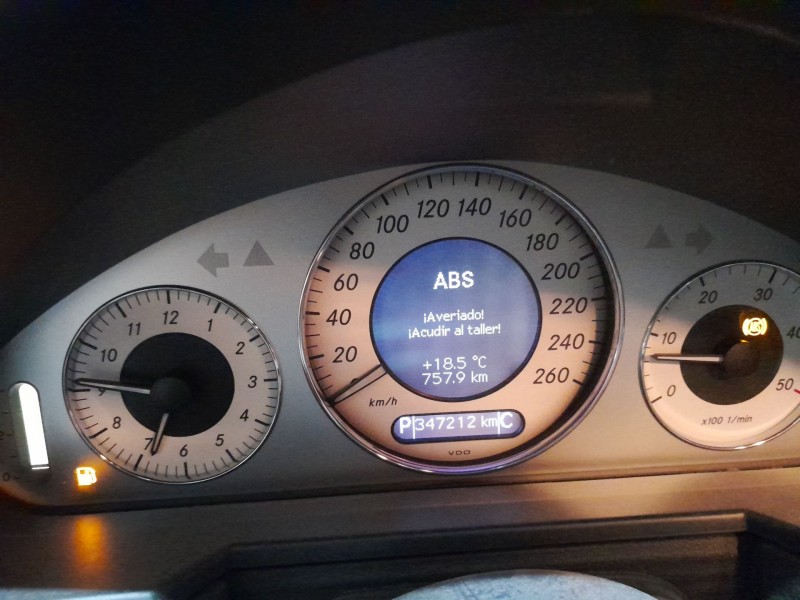 mercedes clase e (w211) berlina del año 2005