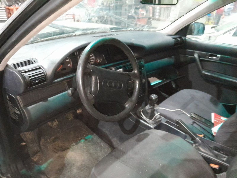 audi 100 berlina (c4) del año 1994