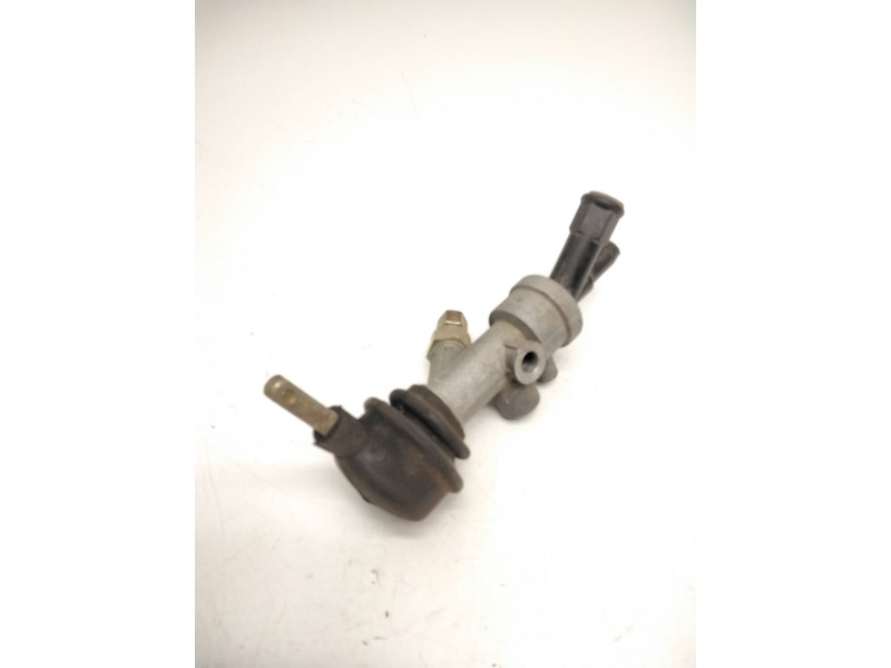 Recambio de válvula de freno estacionamiento para nissan atleon referencia OEM IAM SINREF.  