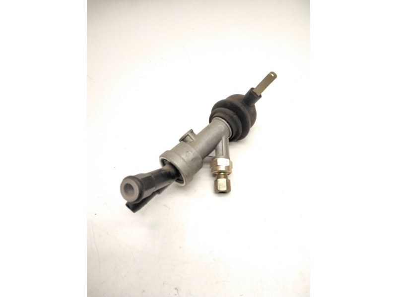 Recambio de válvula de freno estacionamiento para nissan atleon referencia OEM IAM SINREF.  