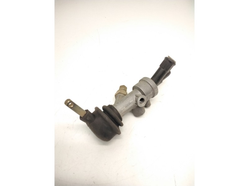 Recambio de válvula de freno estacionamiento para nissan atleon referencia OEM IAM SINREF.  