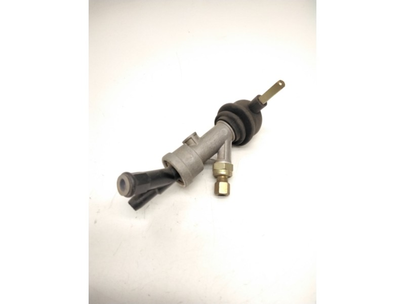 Recambio de válvula de freno estacionamiento para nissan atleon referencia OEM IAM SINREF.  