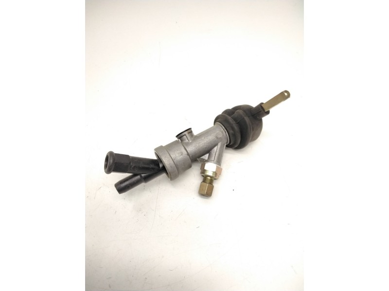 Recambio de válvula de freno estacionamiento para nissan atleon referencia OEM IAM SINREF.  