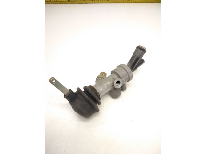 Recambio de válvula de freno estacionamiento para nissan atleon referencia OEM IAM SINREF.  