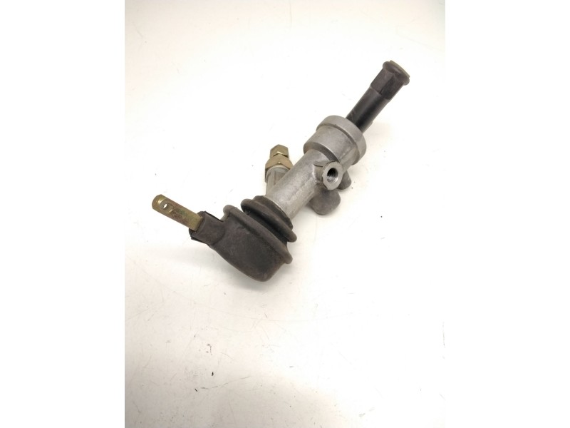 Recambio de válvula de freno estacionamiento para nissan atleon referencia OEM IAM SINREF.  