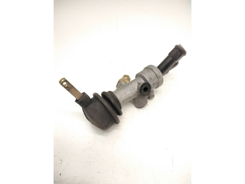 Recambio de válvula de freno estacionamiento para nissan atleon referencia OEM IAM SINREF.  