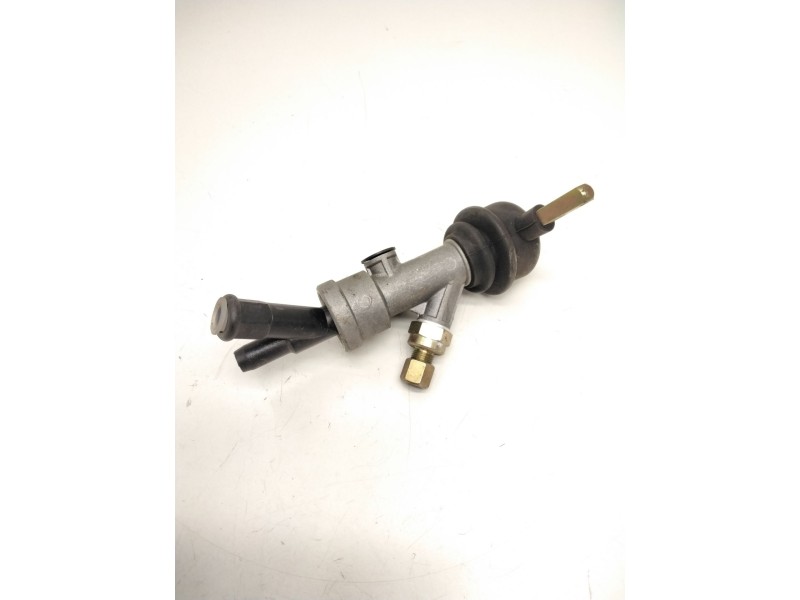 Recambio de válvula de freno estacionamiento para nissan atleon referencia OEM IAM SINREF.  