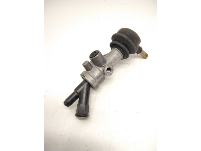 Recambio de válvula de freno estacionamiento para nissan atleon referencia OEM IAM SINREF.  