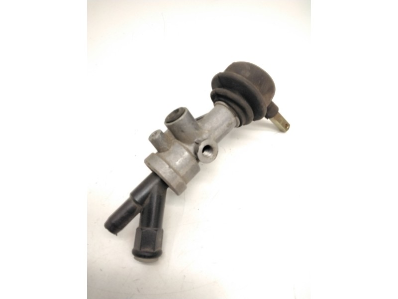 Recambio de válvula de freno estacionamiento para nissan atleon referencia OEM IAM SINREF.  
