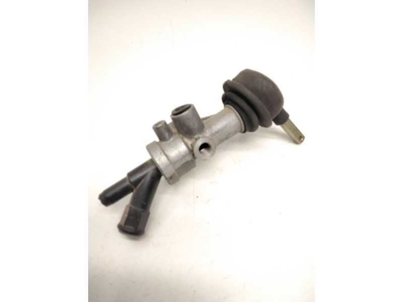 Recambio de válvula de freno estacionamiento para nissan atleon referencia OEM IAM SINREF.  
