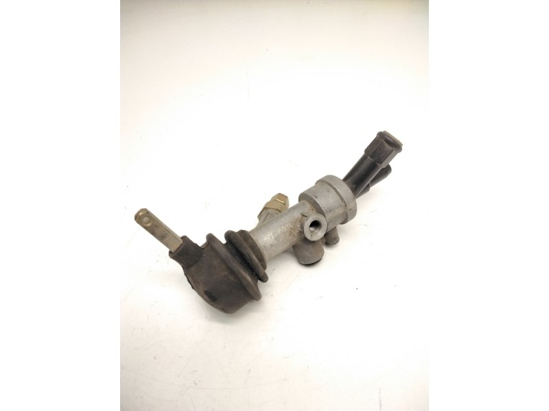 Recambio de válvula de freno estacionamiento para nissan atleon referencia OEM IAM SINREF.  