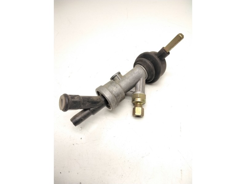 Recambio de válvula de freno estacionamiento para nissan atleon referencia OEM IAM   